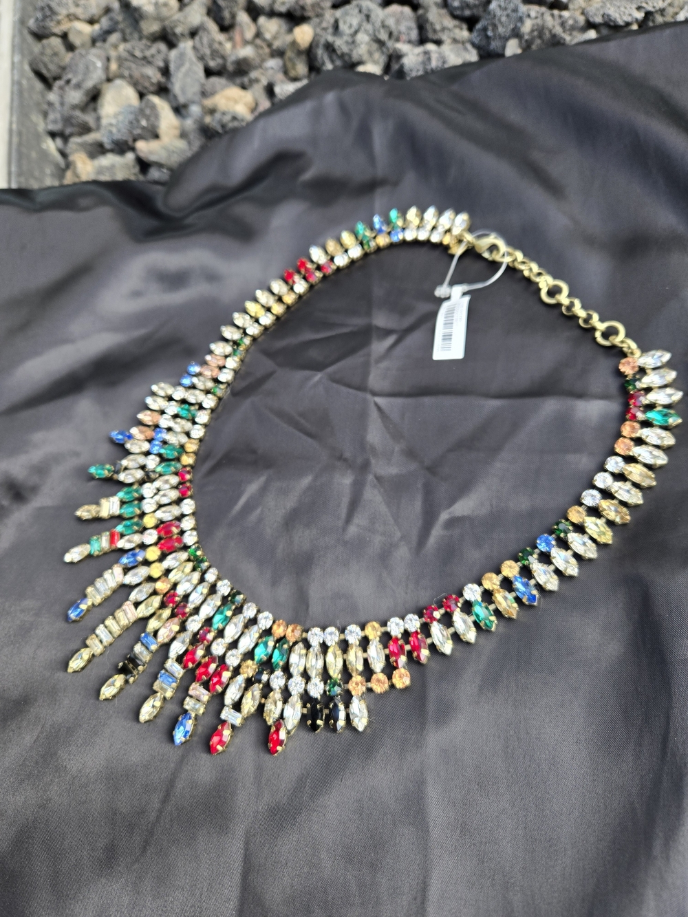 Banana Republic Goldtone Multi-color Fringe Statement Bib Necklace - NWT! - Picture 10 of 11
